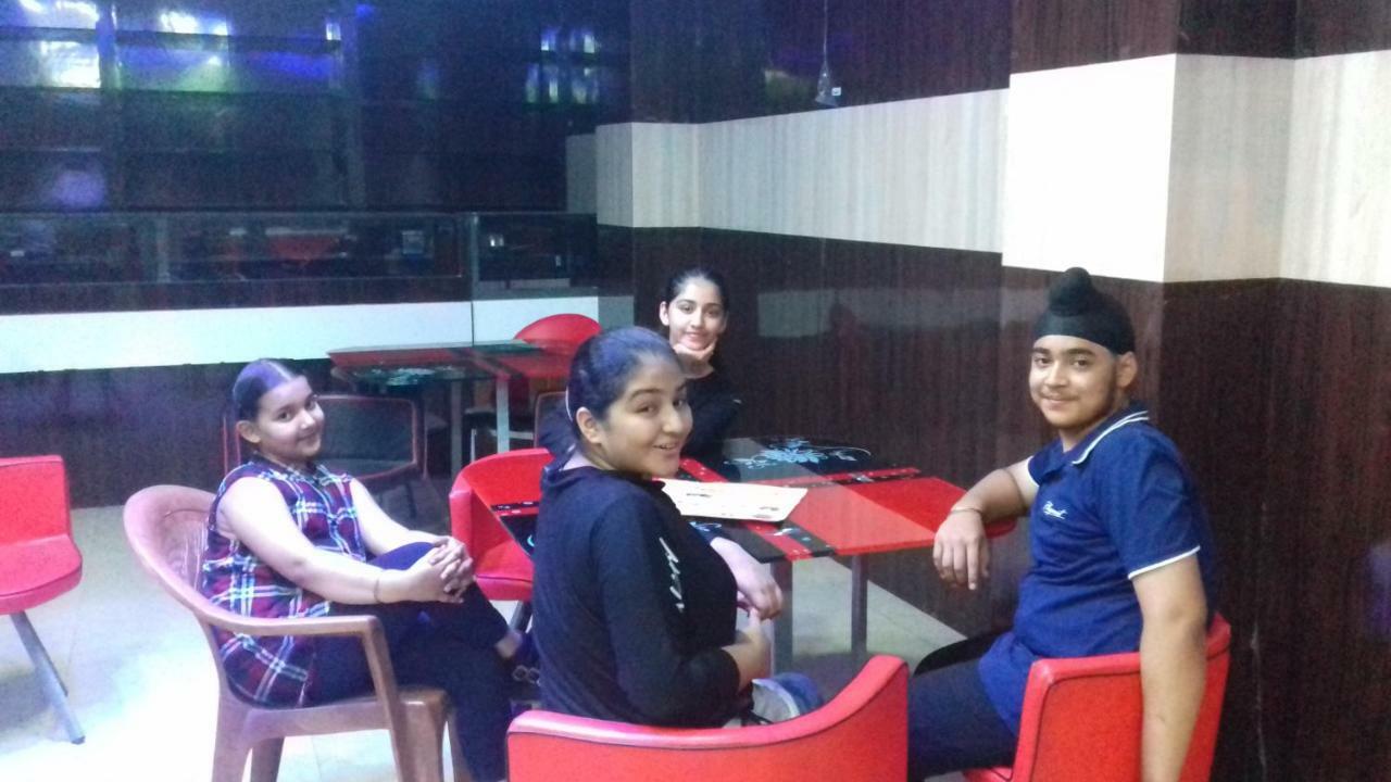 Harkishan Lodge Sambalpur Esterno foto